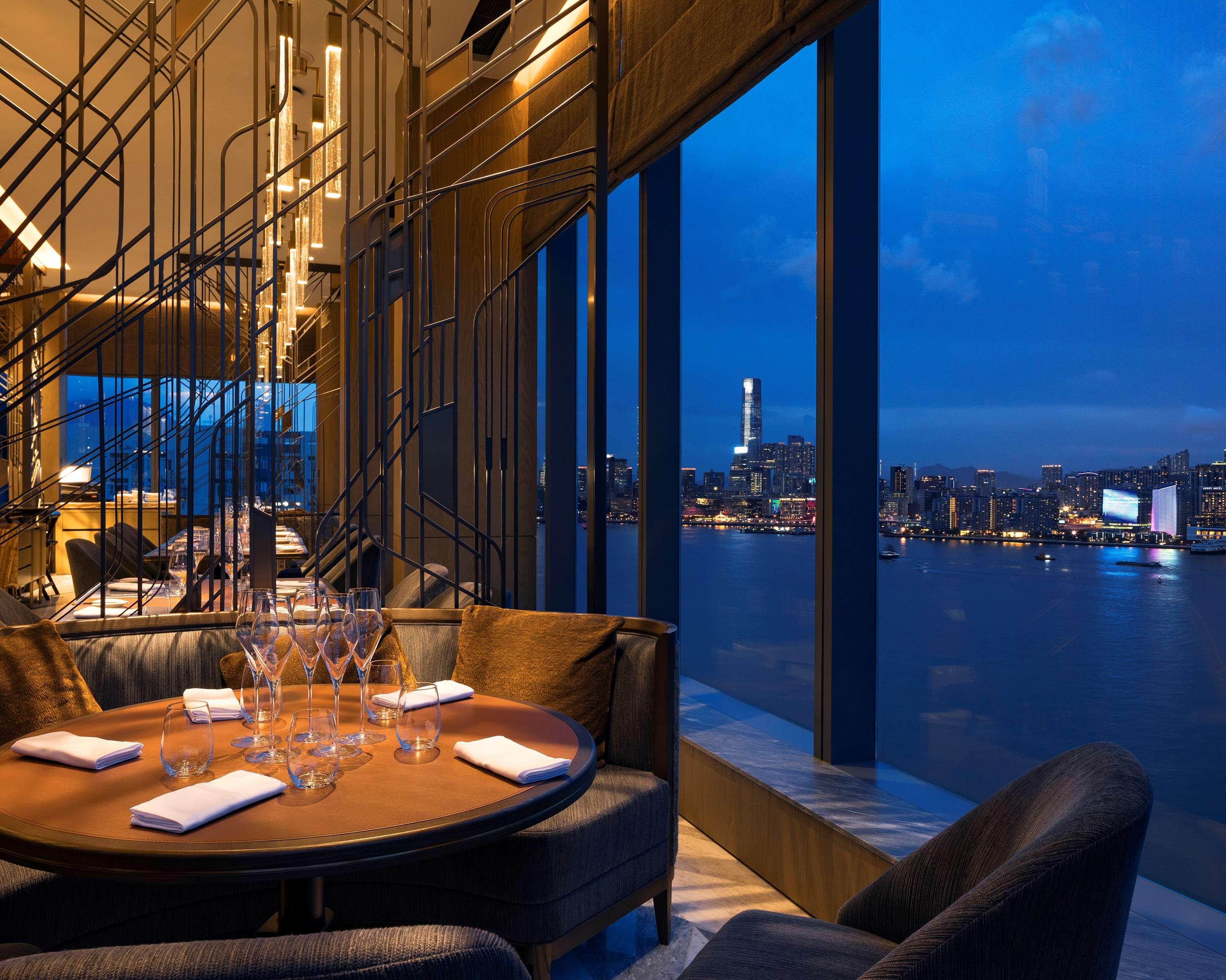 Hotel Hyatt Centric Victoria Harbour Hong Kong