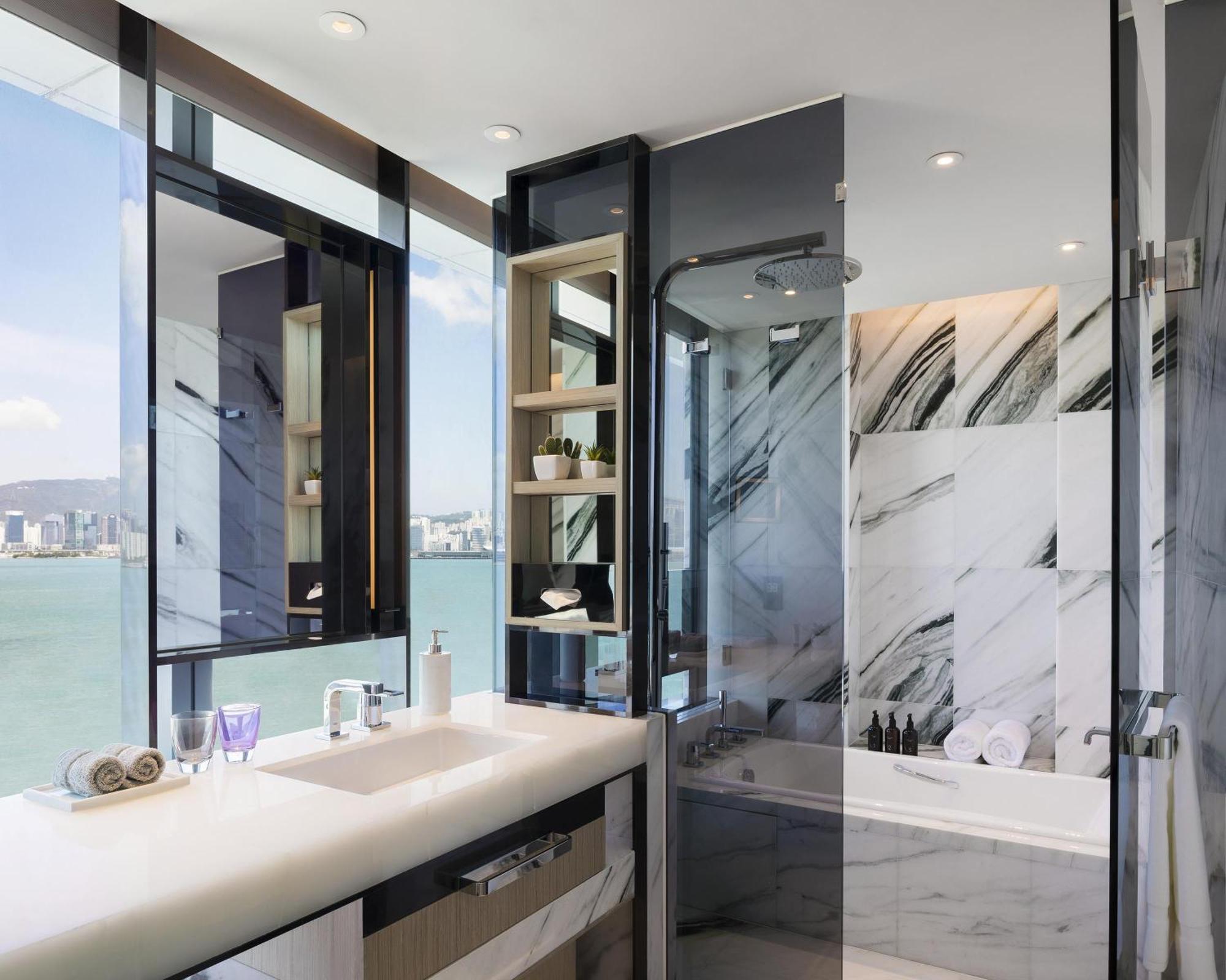 Hotel Hyatt Centric Victoria Harbour Hong Kong
